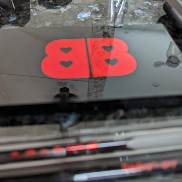 BETTY BOOP™ Bat ‘Em Like Betty Eye Set - Picture 2 of 6